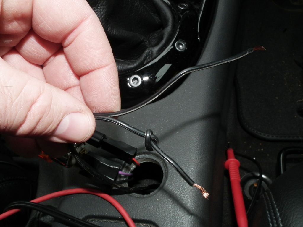 MGF & MG TF Owners Forum Fitting extra 12V aux sockets in your car.